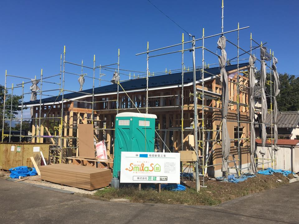 美濃加茂で匠建Smilas建設中